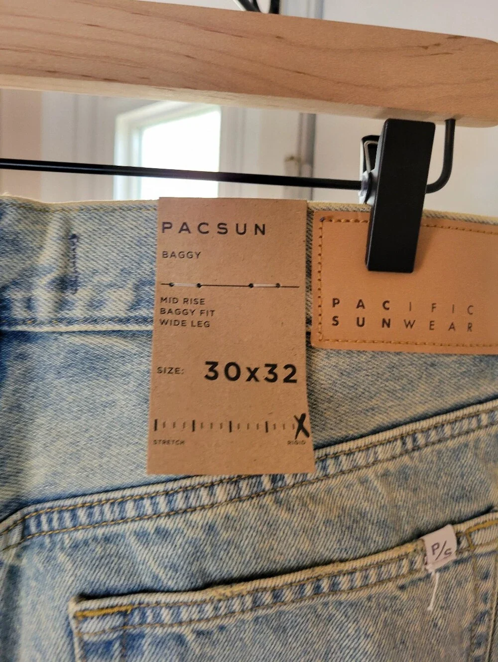 NWT Pacsun Mid Rise Wide Leg Baggy Fit Slight Acid Wash Jeans, Size Mens 30×32
